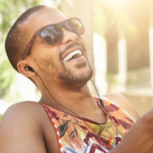 Riversong Deep Bass In-Ear Headphone with Mic (Black)