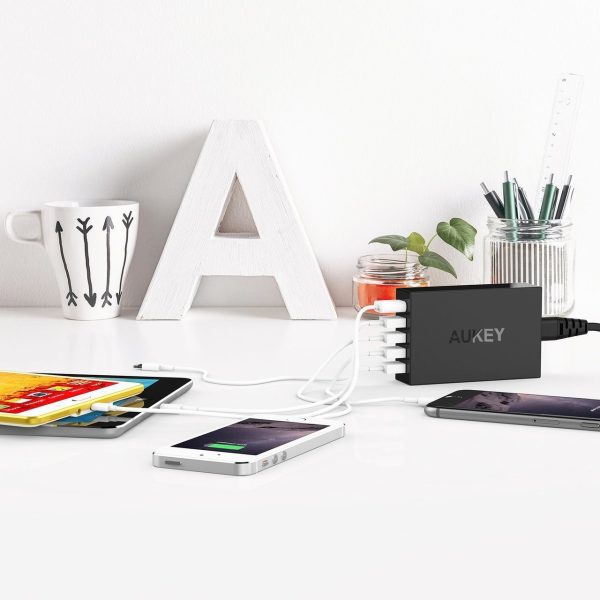 AUKEY 5-Port 54W Desktop Charger with QC 3.0 - Black - PA-T15