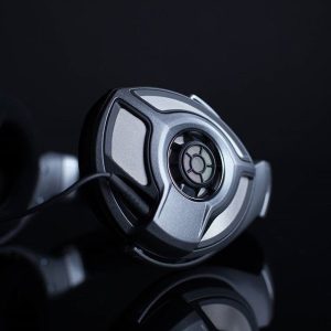 Sennheiser Headband Headphones - HD 700 Black