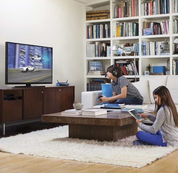 Linksys WRT AC1200 Dual-Band and Wi-Fi Wireless Router with Gigabit and USB 3.0 Ports and eSATA