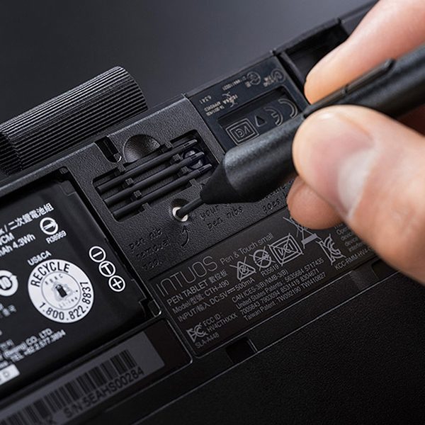 Wacom Intuos Art Pen&Touch Small Tablet CTH-490 - Image 8