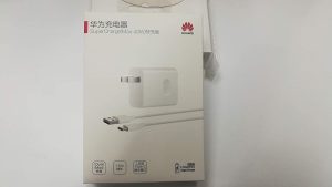 Huawei SuperCharge Fast Charger 40 W with Type C Cable – US Plug - Image 5