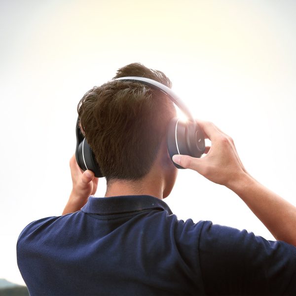 AUKEY Bluetooth Headphones, Foldable On-Ear Wireless Headphones with 18-Hour Playtime and Built-in Microphone - EP-B52 - Image 4