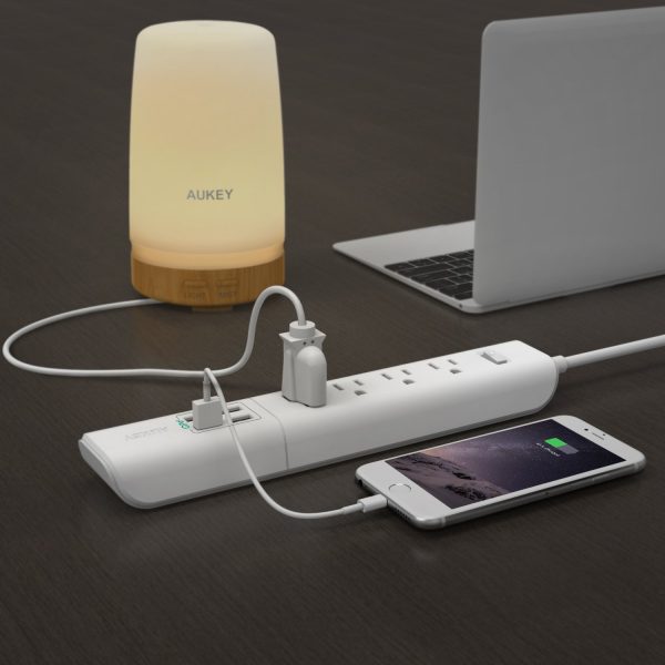 AUKEY Power Strip with 4 USB Ports and 4 Outlets & 5ft Power Cord - PA-S8 - Image 5