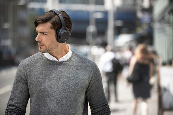 91z9UCv4TwL._SL1500_ Sony Active Noise Cancelling Wireless Headphones WH-1000XM3 - Black - Image 12