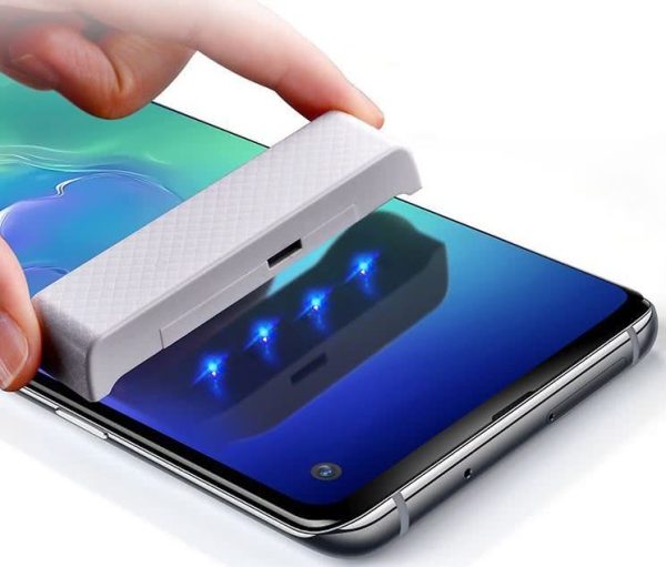 Mi Note 10 Lite / Mi Note 10 Pro / Mi Note 10 UV Glass Protector with UV Light by Mocolo - Image 3