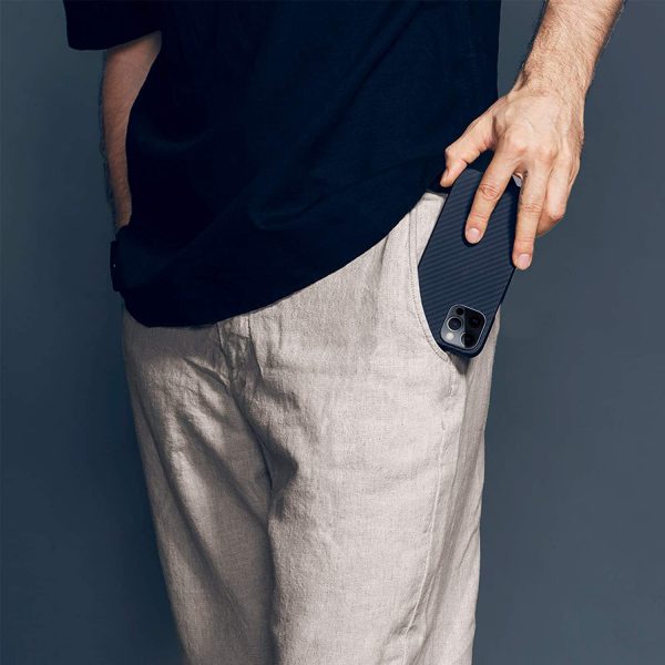 iPhone 12 Pro MagEZ Aramid Fiber Magnetic Case by PITAKA - Black / Grey Twill - Image 5