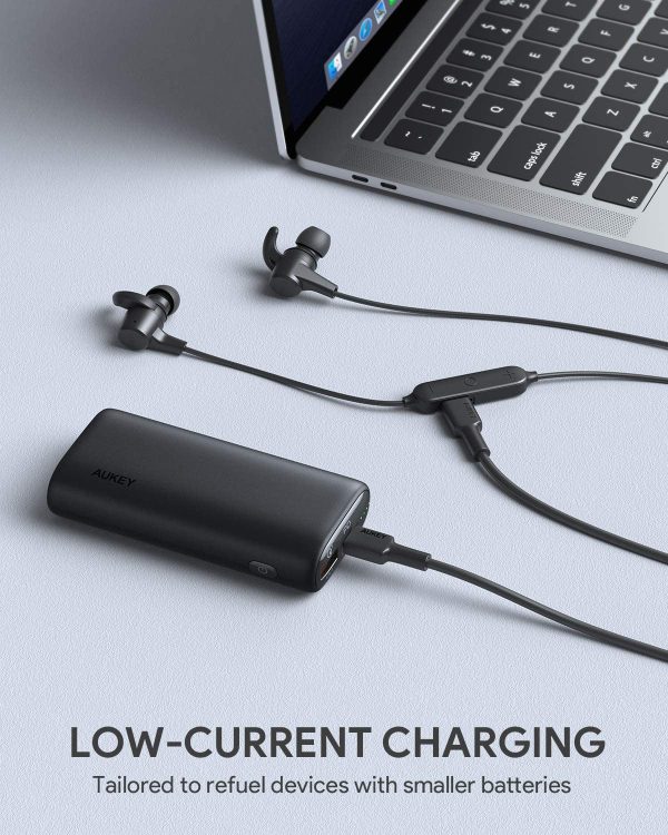 AUKEY Sprint Go mini Portable Charger 10000mAh, USB C Power Bank with 18W PD & Quick Charge 3.0, Portable Phone Charger Compatible with iPhone 12/12 Pro/XS/XR, AirPods, Samsung and Google Pixel - PB-Y36 - Black - Image 7