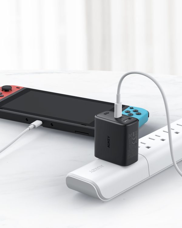 Aukey Swift 32W PD Wall Charger with 20W & 12W Port - US Plug -  Black - PA-F3S - Image 8