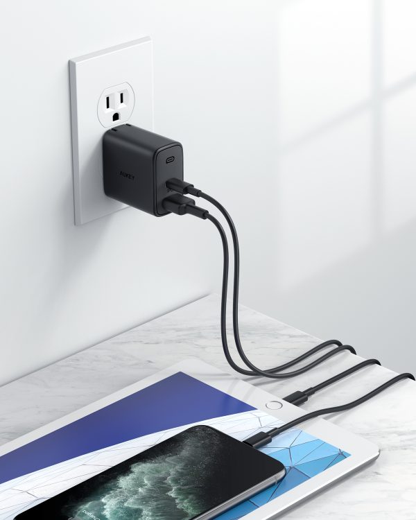 Aukey Swift 32W PD Wall Charger with 20W & 12W Port - US Plug -  Black - PA-F3S - Image 7