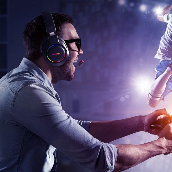 tronsmart-sparkle-gaming-headset13 Tronsmart Sparkle Gaming Headset with 7.1 Virtual Surround, Supreme Positional Accuracy with Immersive Audio, for PS4/PS5, PC/Laptop, Nintendo Switch - Black - Image 3