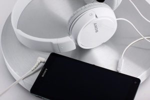 Sony ZX Series Wired On-Ear Headphones with Mic - White MDR-ZX110AP - Image 6