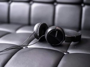 Sony ZX Series Wired On-Ear Headphones with Mic - Black - MDR-ZX310AP - Image 5