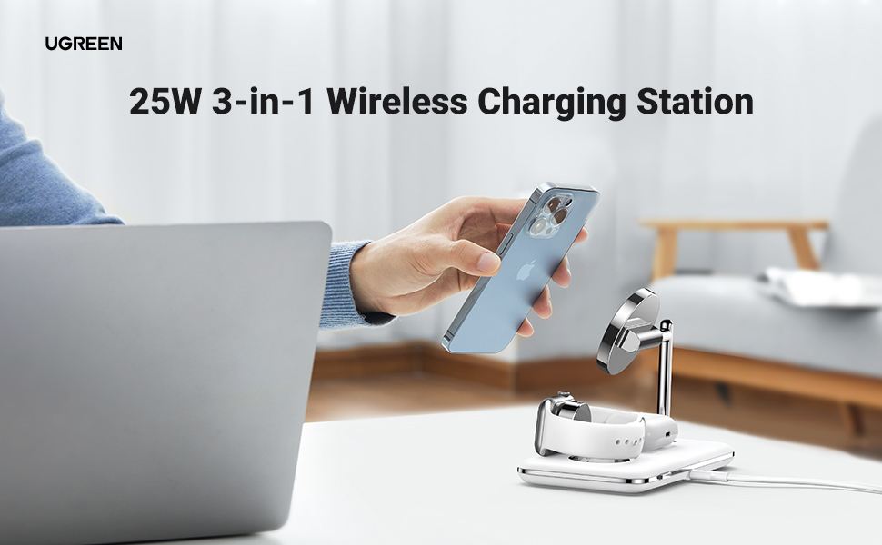 UGREEN's 3-in-1 MagSafe charging station delivers 15W to your
