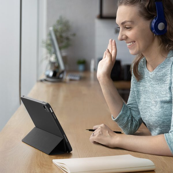 iPad 10.9 10th Gen 2022 Rebound Pencil Case Convenient Pencil Holder & Soft Flexible TPU Back Cover - Black - Image 2