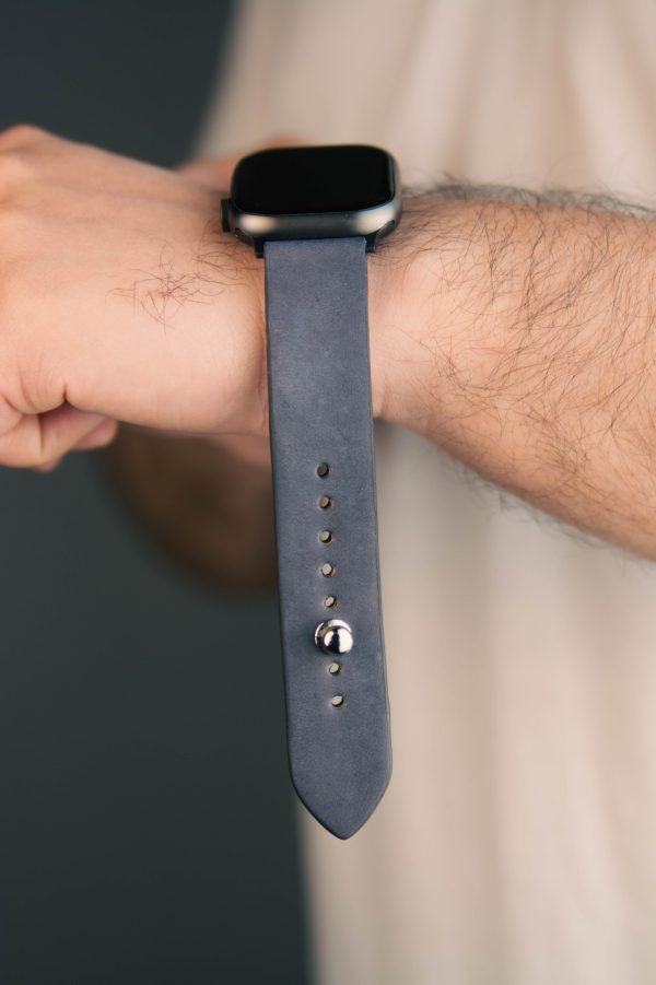 Waji's Gray Watchstraps (2) Waji's Apple Watch Strap - Pure Leather Strap 49 mm / 46 mm / 45 mm / 44 mm / 42 mm - Gray - AMT-GRAY-AWS-02 - Image 3