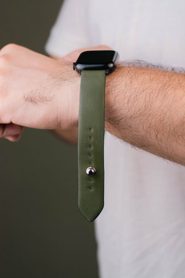 Waji's Apple Watch Strap - Pure Leather Strap 41 mm / 40 mm / 39 mm / 38 mm - Olive -    	 AMT-OGRN-AWS-01 - Image 4