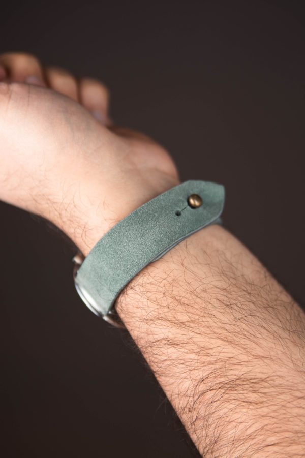 Waji's Leather watch straps (36) Waji's Apple Watch Strap - Suede Leather Strap 49 mm / 46 mm / 45 mm / 44 mm / 42 mm - Sage Green - AMT-SGSUE-AWS-02 - Image 4