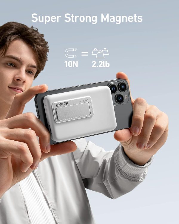 Anker MagGo Power Bank 10000mAh 7.5W Stand - White - A1652 - BIS - Image 3