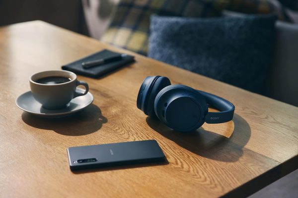 Sony WH-CH720N Noise Canceling Wireless Headphones Bluetooth Over The Ear Headset with Microphone and Alexa Built-in - Blue - Image 4