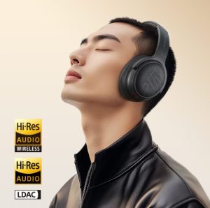 SoundPEATS Space Pro Noise Cancelling Headphones - Black - GC - Image 2