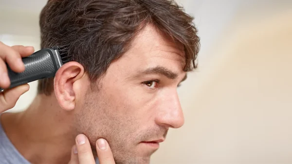 Nzk4NDUwNmI3Y2VkMWYzYTUwNGQ0YmIwNGVhZTdkMDE0YmI2MWYud2VicA Philips Multi Purpose Grooming Set - MG3747/13 - Black - Image 7