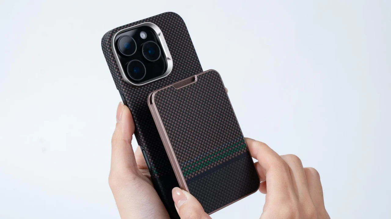 ArmorGo Magnetic Wallet Stand 11